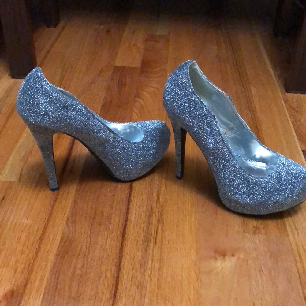 Silver shiny heels